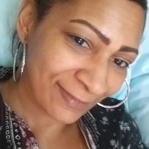 Meet your Posher, Sanena